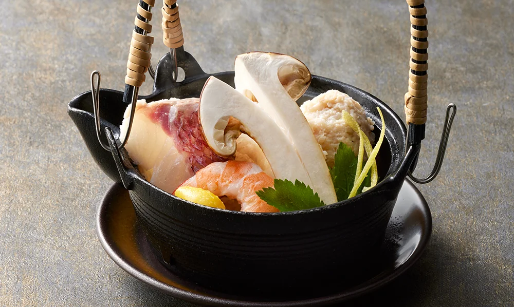 松茸土瓶蒸し（1/2本）